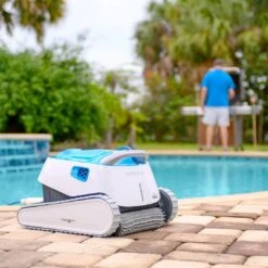 Dolphin - Proteus DX4 Robotic Pool Cleaner With PowerStream Technology -Spa Equipment Store Proteus DX4 Robotic Pool Cleaner with PowerStream Technology 8